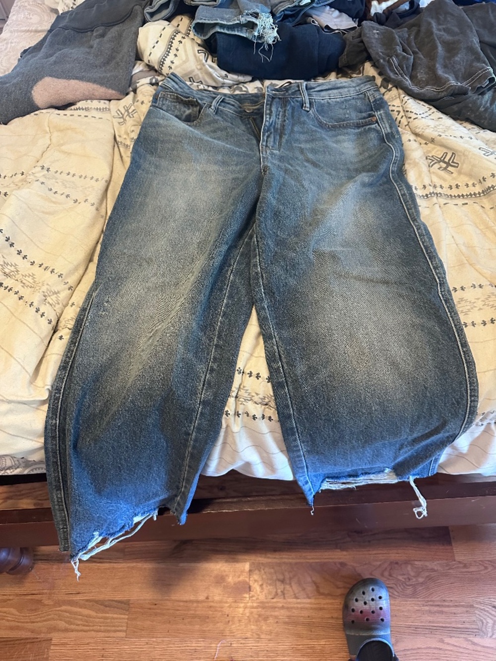 Judy Blue cropped jeans